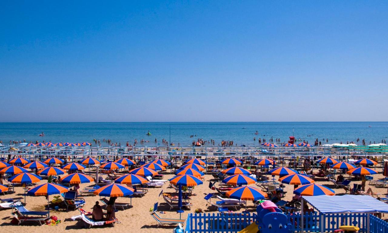Hotel Maris Stella Riccione Esterno foto