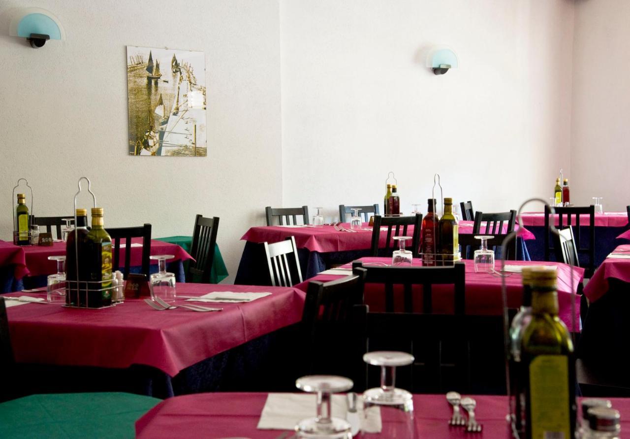 Hotel Maris Stella Riccione Esterno foto