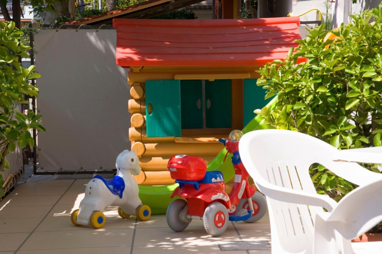 Hotel Maris Stella Riccione Esterno foto