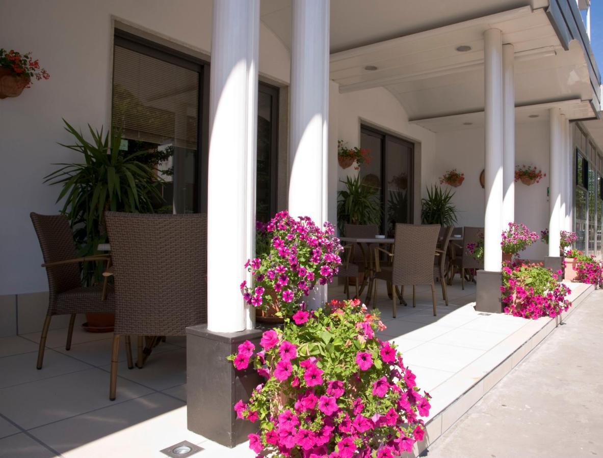 Hotel Maris Stella Riccione Esterno foto