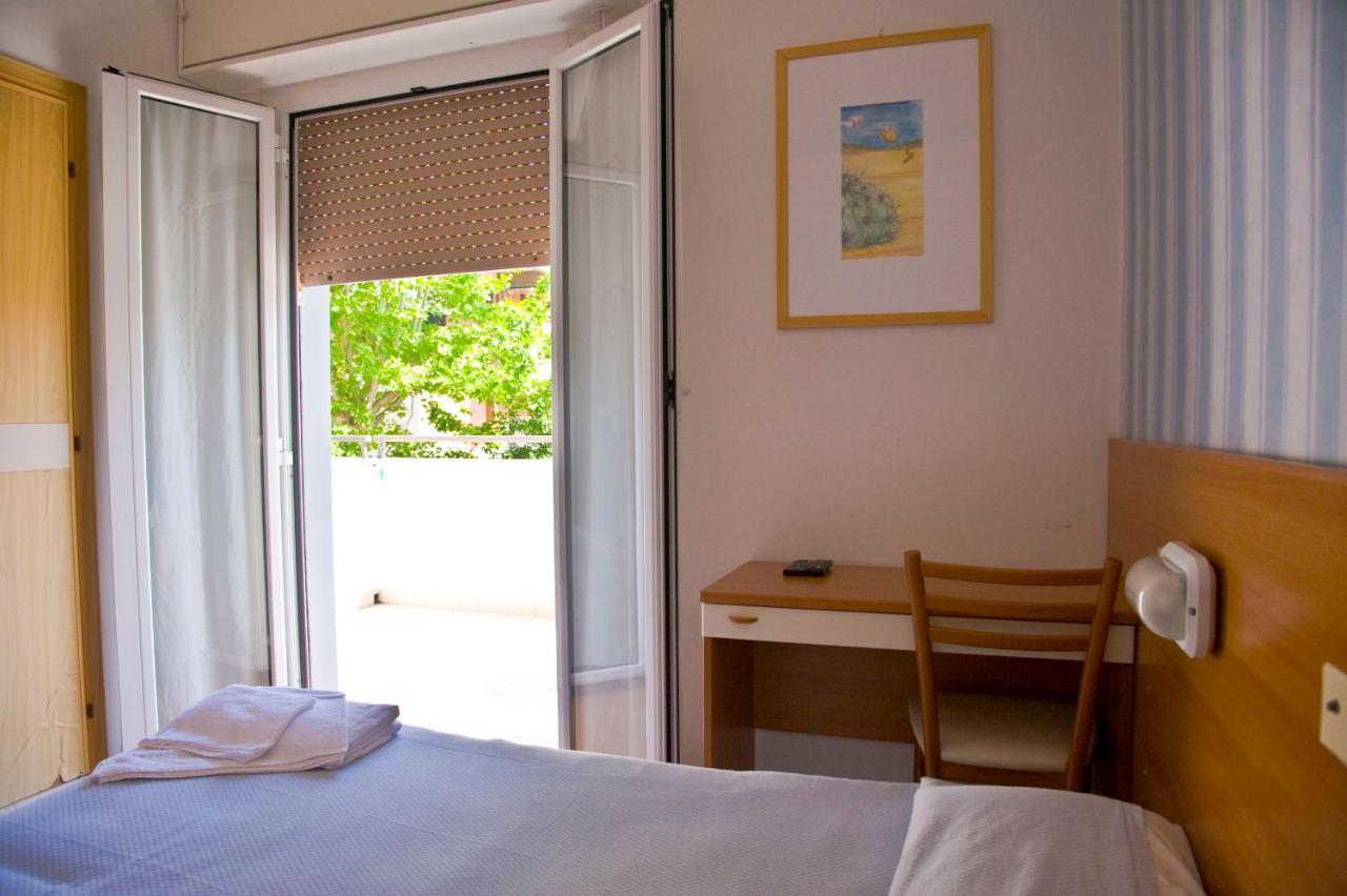 Hotel Maris Stella Riccione Esterno foto