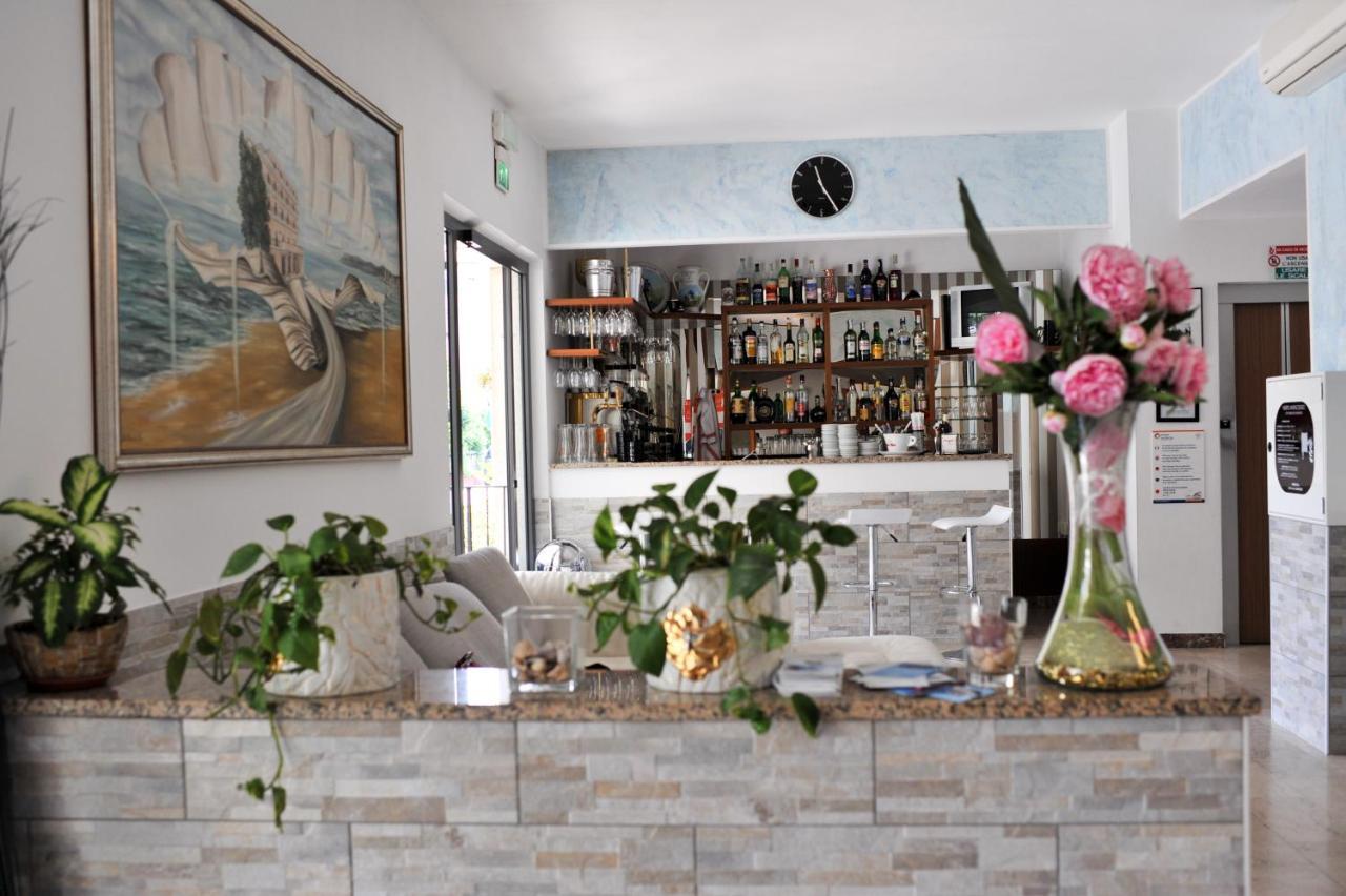 Hotel Maris Stella Riccione Esterno foto