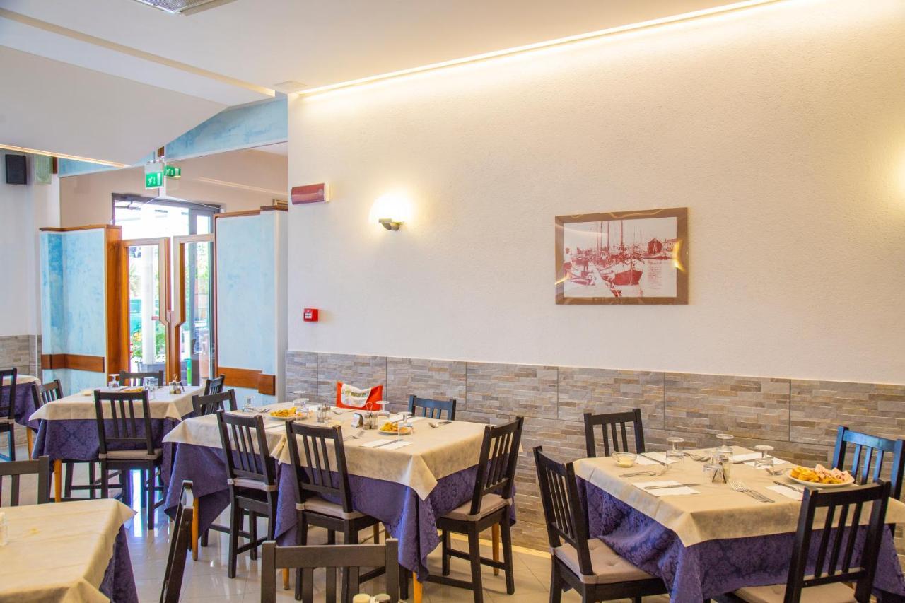 Hotel Maris Stella Riccione Esterno foto